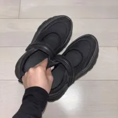 GU ボリュームソールベルトスニーカー mサイズ