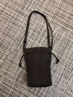 プリーツプリーズ イッセイミヤケ ミニバッグ 黒のサムネイル