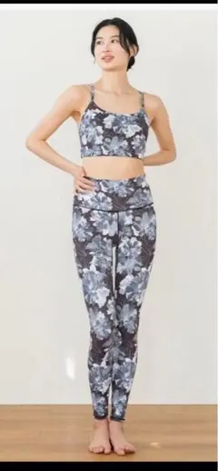 【SUKALA 】 花柄ブラトップとレギンスセットアップ Lサイズ