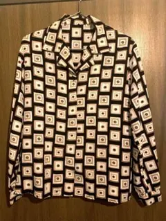 ⭐︎U.S.A古着⭐︎ 幾何学模様　長袖シャツ