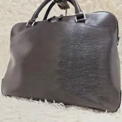 美品 ペッレモルビダ ビジネスバッグ キャピターノ ウェーブレザー PC 黒