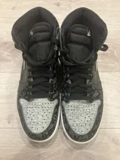 NIKE Air Jordan 1 Retro High OG リベリオネア
