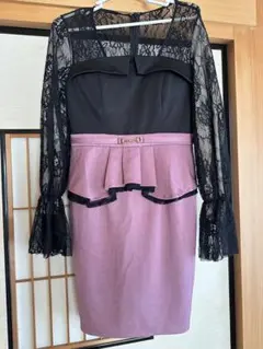 レース長袖ペプラムタイトドレス