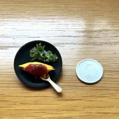樹脂粘土　オムライス　ブローチ