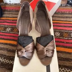 pedro garcía 37サイズ　美品　ベージュブラウン ハイヒールのサムネイル