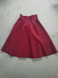 新品 Aライン フレアスカート 赤色 M　匿名配送