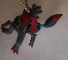 ➕ポケモン➕　✅ゾロア　&　ゾロアーク　フィギュアキーホルダー