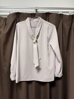 ハニーズ　ボウタイブラウス