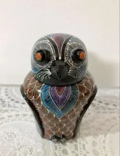 カラフルなフクロウの陶器置物 カラフルなフクロウの陶器置物 ティキ カラフルなフクロウの陶器