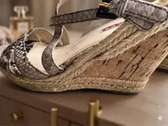 PRADA プラダ パイソン柄 ウェッジソール サマー　リゾート　サンダル