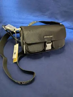 MICHAEL KORS ブラックショルダーバッグ