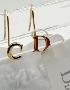 Dior クリスチャンディオールゴールドピアス
