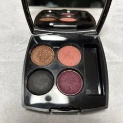 シャネル　レ キャトルオンブル 304 ミステールエアンタンシテ