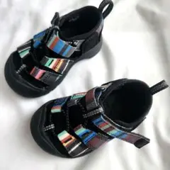 極美品　KEEN ベビーサンダル ブラック/マルチカラー