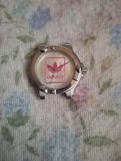 アディダス　腕時計本体のみ　(電池切れ)