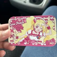 キュアピーチ デザイン 金属ケース