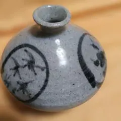 花瓶？ 油壺 ？どちらでものサムネイル