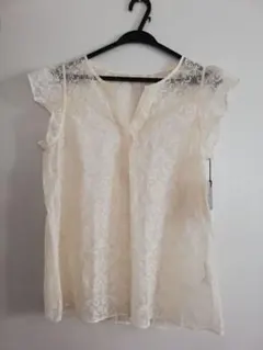 透け感上品チュニックのサムネイル