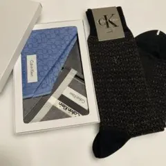 Calvin Klein カルバンクライン　ハンカチ2枚とソックス1足