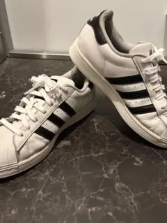 adidas SUPERSTAR ホワイト ブラック スニーカーのサムネイル