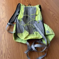 軽量ナイロン メッシュバックパック ライムグリーン　カリマー