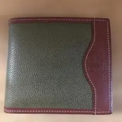 クレージュ　オリーブグリーン レザー 二つ折り財布