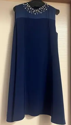 ネイビー ビーズ装飾 ノースリーブドレス