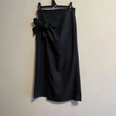 リボン付きブラックフレアスカート