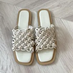 アダムエロペ　マクラメフラットサンダル