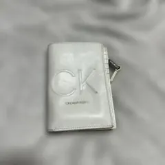 CK CALVIN KLEIN ホワイト 二つ折り財布