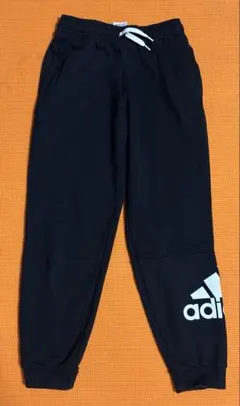 adidas ブラック スウェットパンツ J150のサムネイル