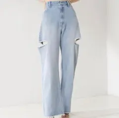 chico サイドスリットダメージデニムパンツ