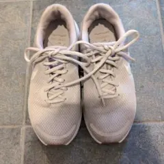 Nike ランニングシューズ レボリューション7　ピンクベージュ　25cm
