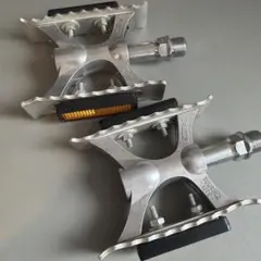 MKS MT-E フラットペダル トゥクリップ ストラップセット MKS MT-E フラットペダル トゥクリップ ストラップセット - メルカリ