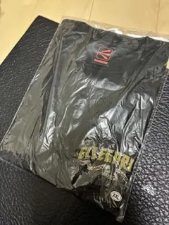 非売品】プラダを着た悪魔2 Tシャツ Mサイズ アイマスクセット - メルカリ