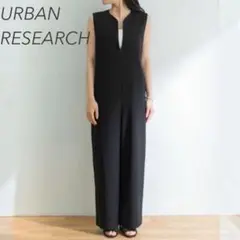 美品　URBAN RESEARCHアーバンリサーチ　キーネックオールインワンのサムネイル