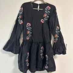 ザラ　ZARA 刺繍　花柄　チュニック ワンピース　春　大人　可愛い　ブラック