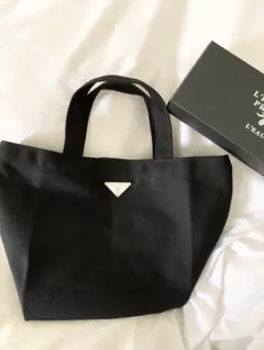 新品 プラダ PRADA ロゴプレート トートバッグ ノベルティ ブラックK7