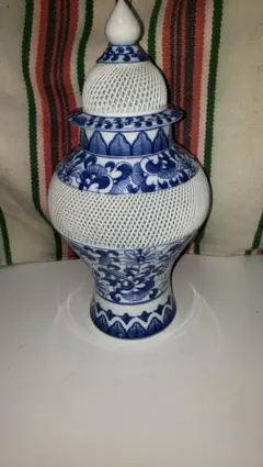 有田焼 琴峰窯 菊御紋入り 網目透かし模様 花器 - メルカリ