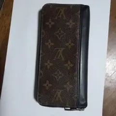 特に目だった傷は見られません。お買い得だと思います。