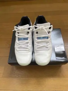 【中古品】AIR JORDAN 11 RETRO LOWホワイト/ブルー