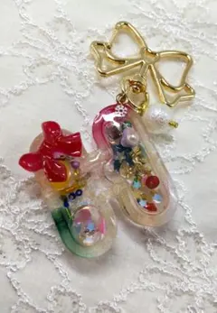 Hイニシャルキーホルダー☆シェイカー☆マーブル☆シャカシャカ