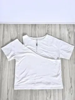 OZOC WHITE T-SHIRT 肩あきTシャツのサムネイル