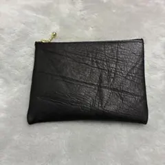 ポーチ　ハンドメイド　レザー