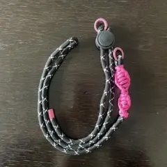 スマホ　ストラップ