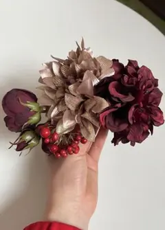 真紅 花飾り 成人式