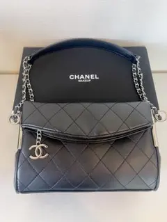 CHANEL キルティング エナメル加工バッグCHANEL31ノベルティ - メルカリ