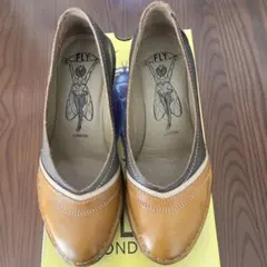 Item thumbnail for item 9f1c022c-4ca1-42f8-a225-61cd3d6bb6ed