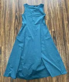 UNIQLO ウルトラストレッチエアリズムワンピース　グリーン