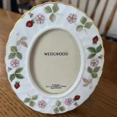 激安　箱あり　WEDGWOOD ワイルドストロベリーフォトフレーム
